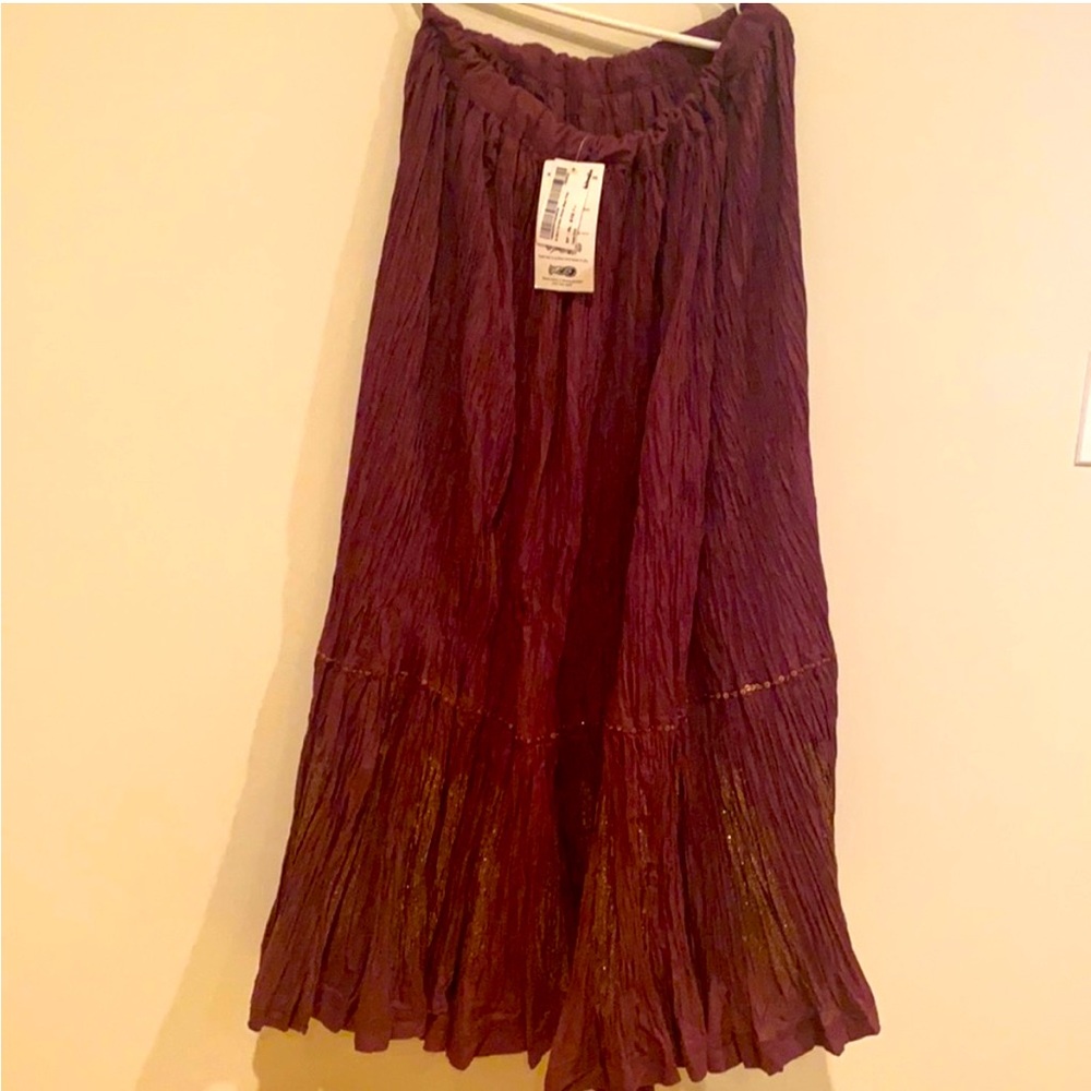 Indian fab India ghaghara skirt. NWOT. Beautiful wine with gold work